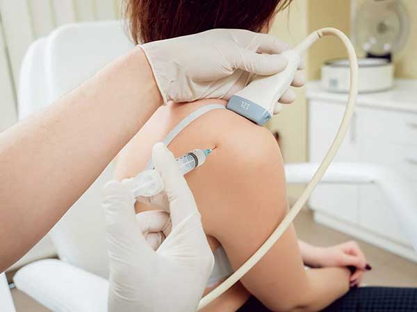 Ultrasound-Guided Shoulder Injection in Delhi